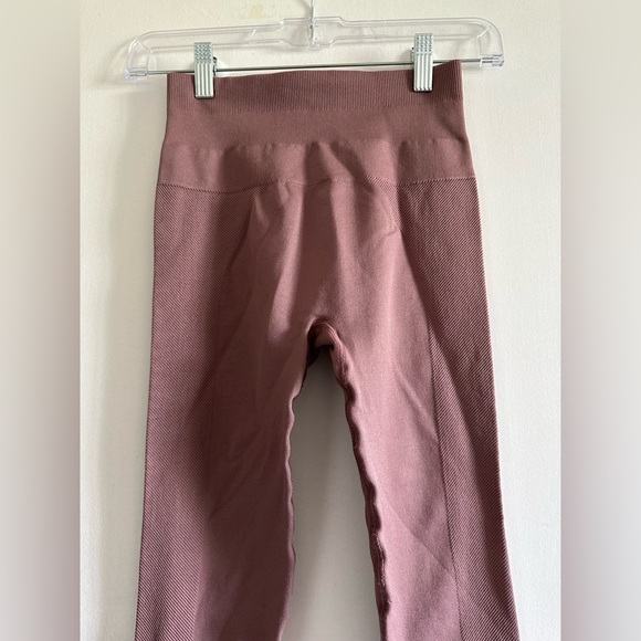 Spiritual Gangster Mauve Pink Icon Seamless High Waist Leggings size XS/S EUC - Picture 9 of 12